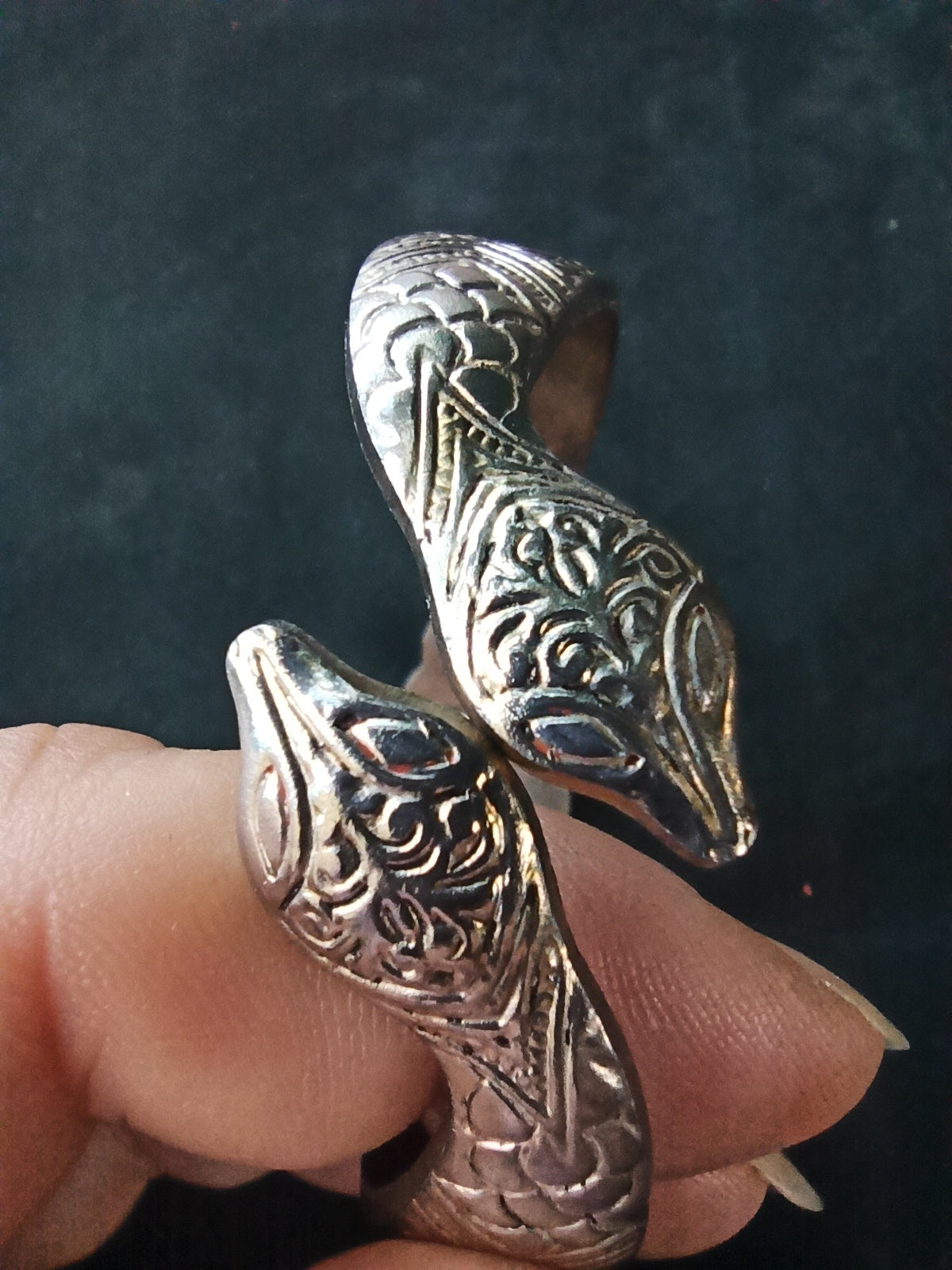 Vintage Silver-Tone Snake Head Cuff Bracelet - Sigillo del Deserto