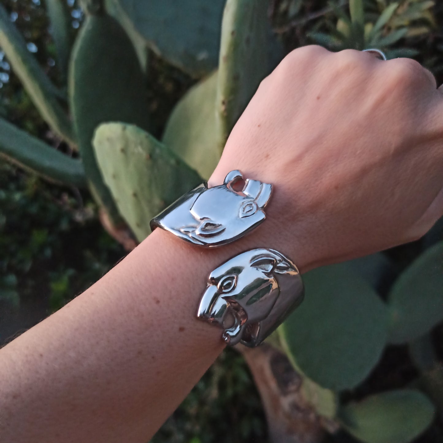 Vintage 1980s American Jaguar Bracelet - Sigillo della Dea
