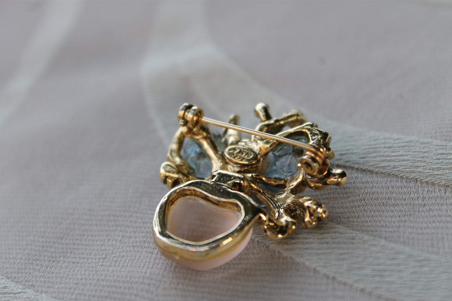 Vaso dell’Anima - Vintage brooch from the '80s with zircons and pearls