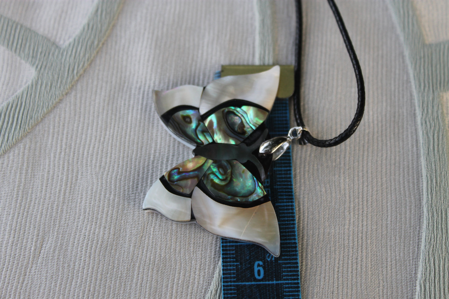 Ali del Sogno - Necklace with Butterfly in Mother-of-Pearl and Abalone