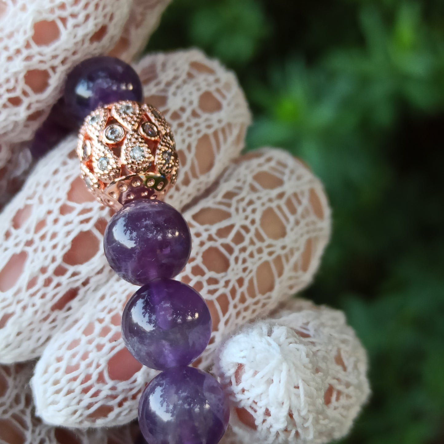 Respiro d’Ametista – Bracelet with amethyst and decorated copper
