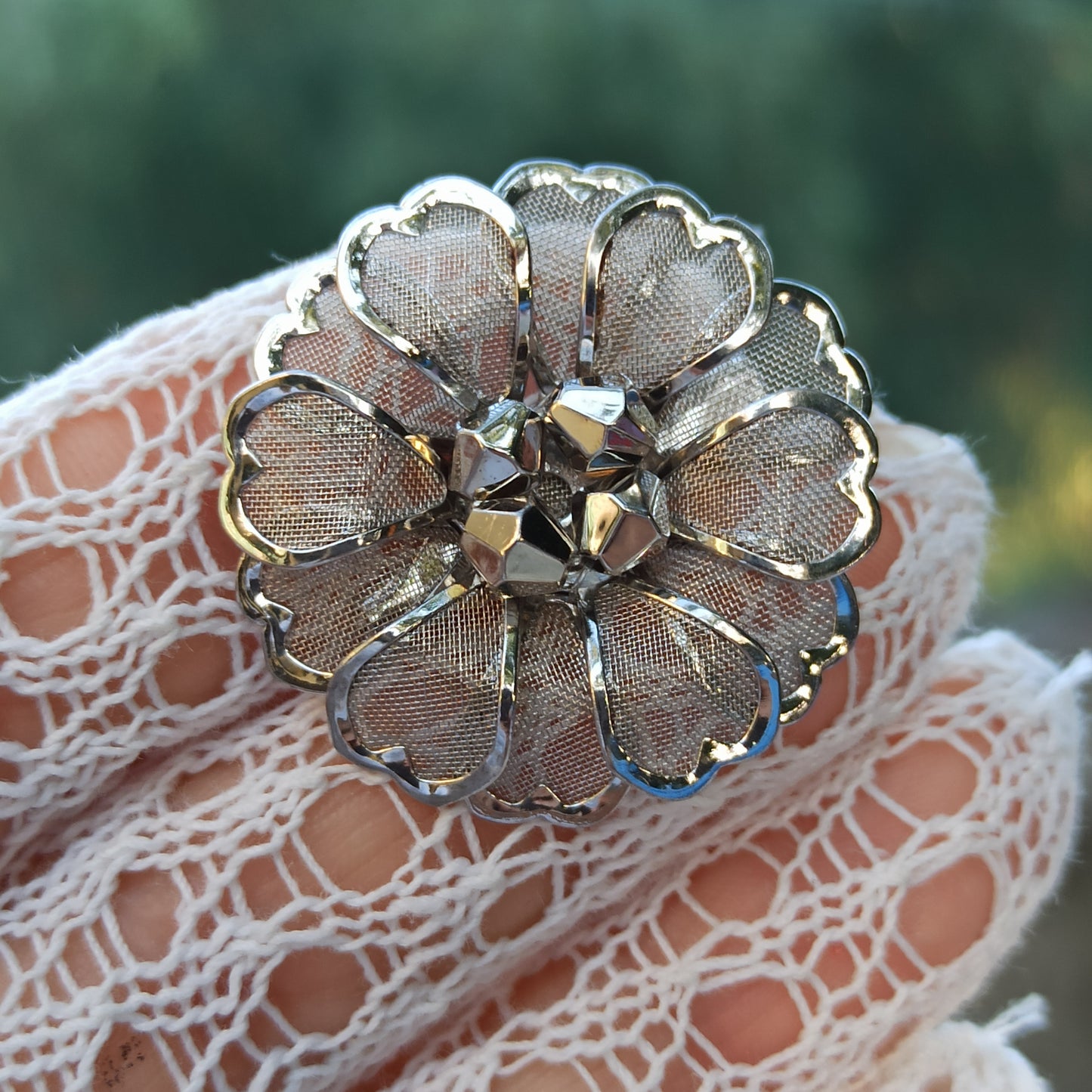 Fiore del Velo - Vintage Brooch in Gilded Metal from the 1950s