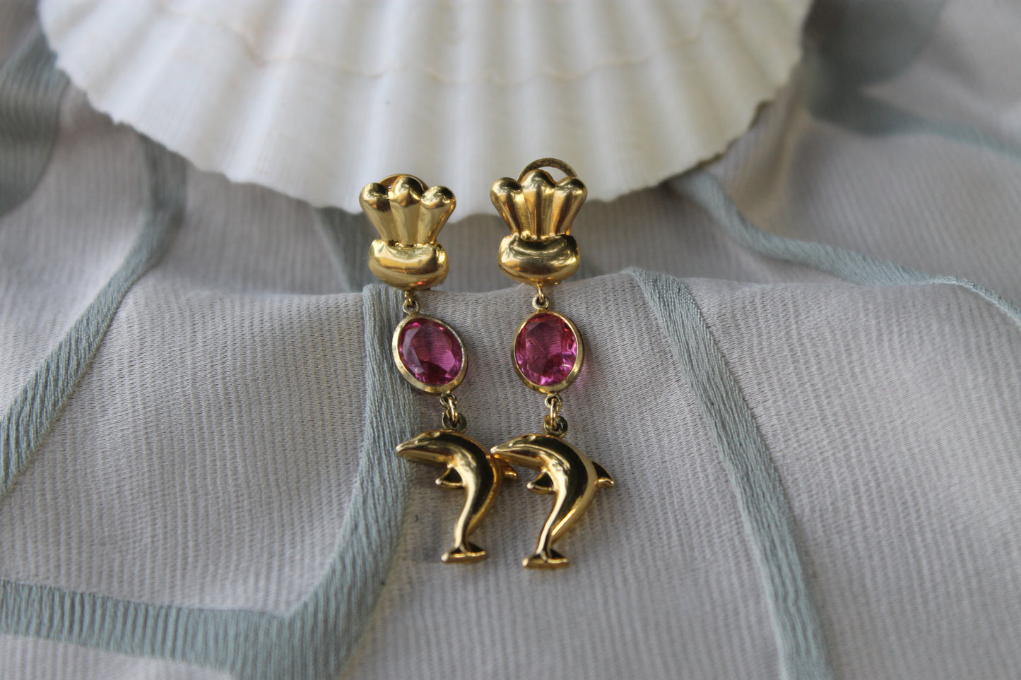 Custodi del Mare Interiore - Vintage silver earrings with dolphin and pink tourmaline