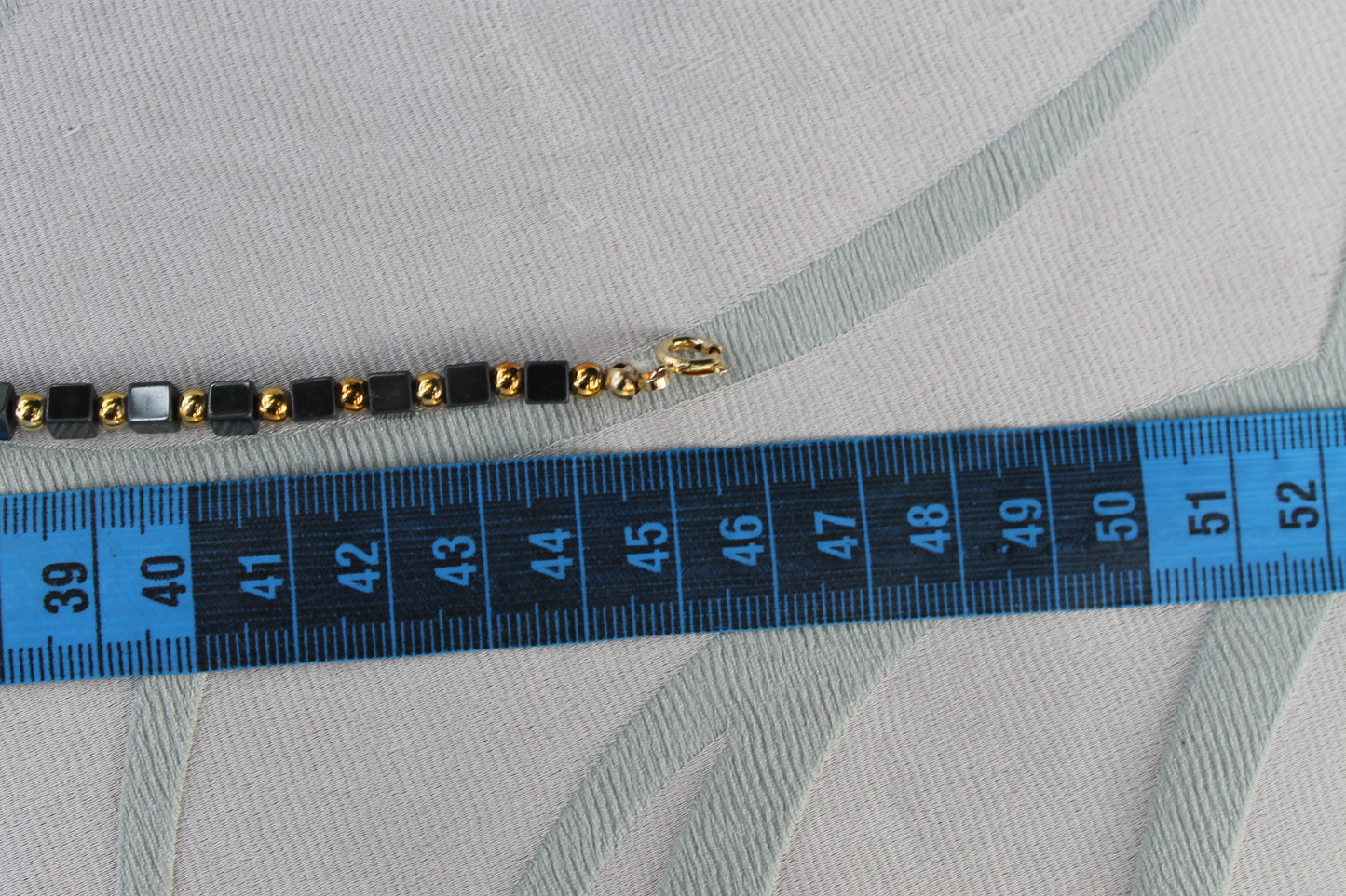 Sigillo dell’Equilibrio - Geometric Hematite Necklace