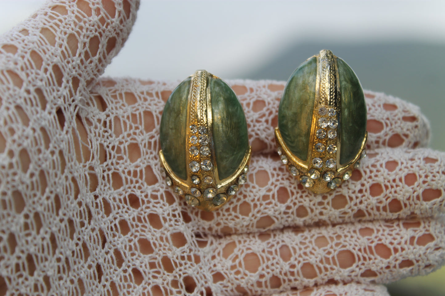 Custodi di Giada - Vintage Gold-Plated Earrings with Green Enamel and Rhinestones