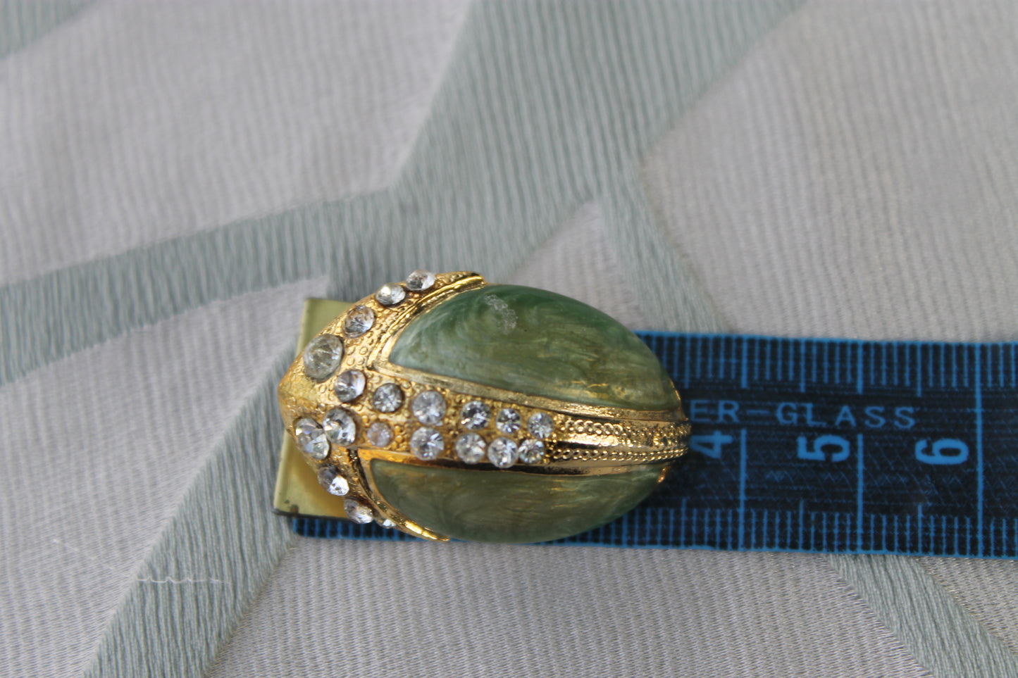 Custodi di Giada - Vintage Gold-Plated Earrings with Green Enamel and Rhinestones